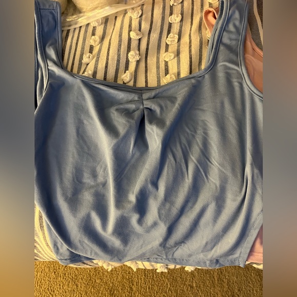 shein ruched split hem tank top - Picture 2 of 6